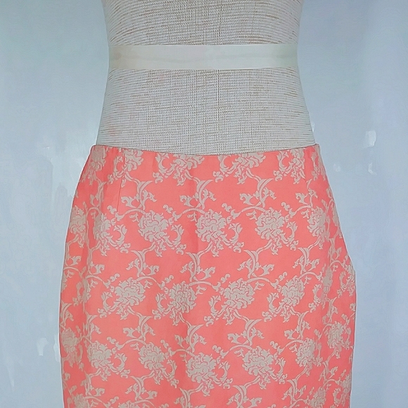 Valerie Stevens Jacquard silk coral pencil skirt - Picture 5 of 8